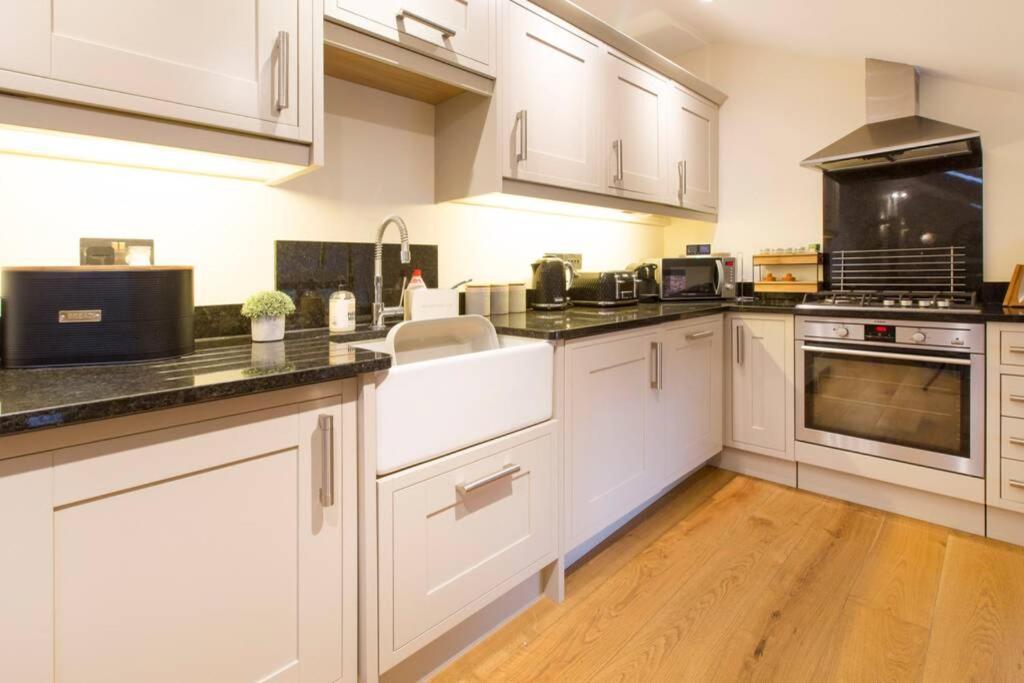 New Loos Cottage, Old School Court Stow-on-the-Wold Εξωτερικό φωτογραφία